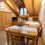 Aparthotel Lareit 4*
