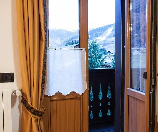 Lareit 4* Бормио